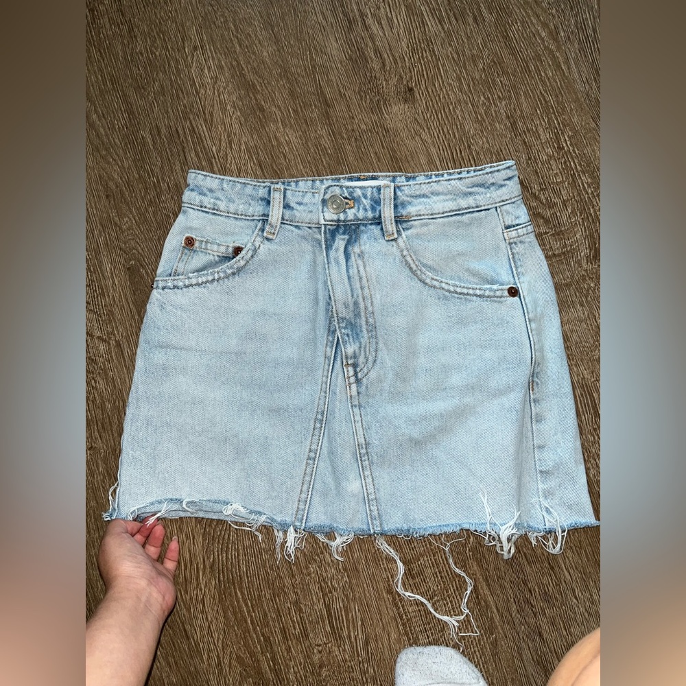 💛 bundle for $20- ZARA Denim Mini Skirt